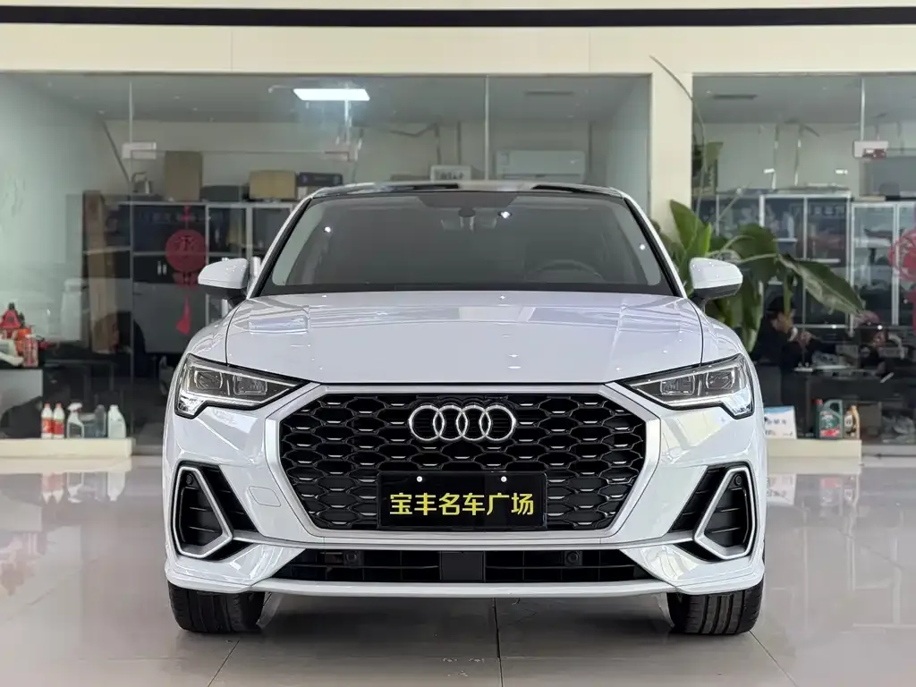 Audi Q3 Sportback — фото 2