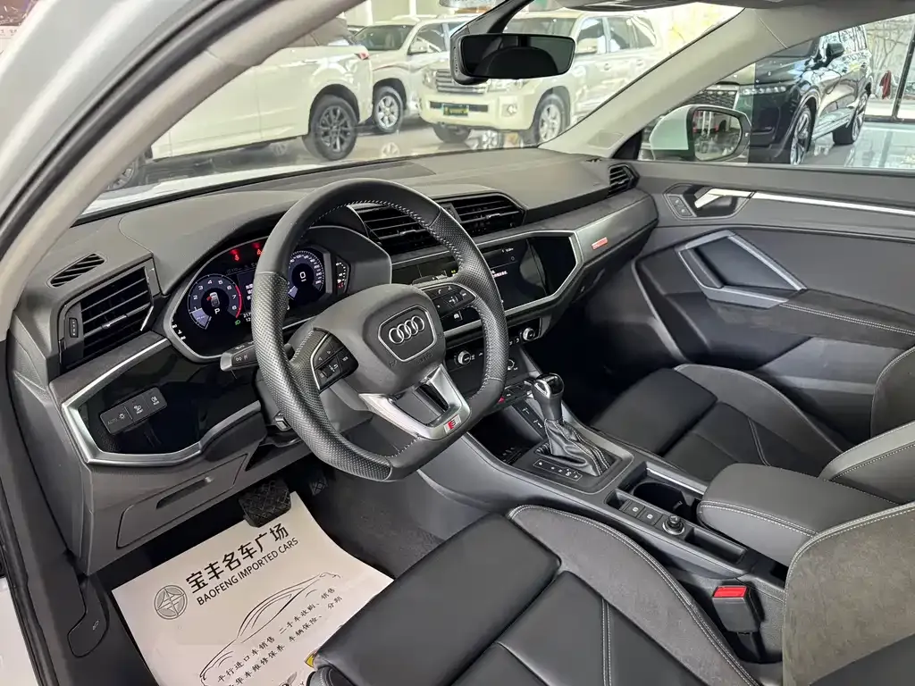 Audi Q3 Sportback — фото 6