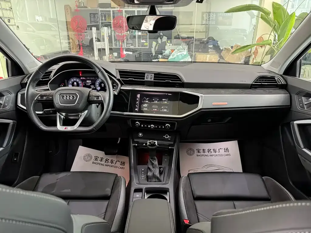 Audi Q3 Sportback — фото 9