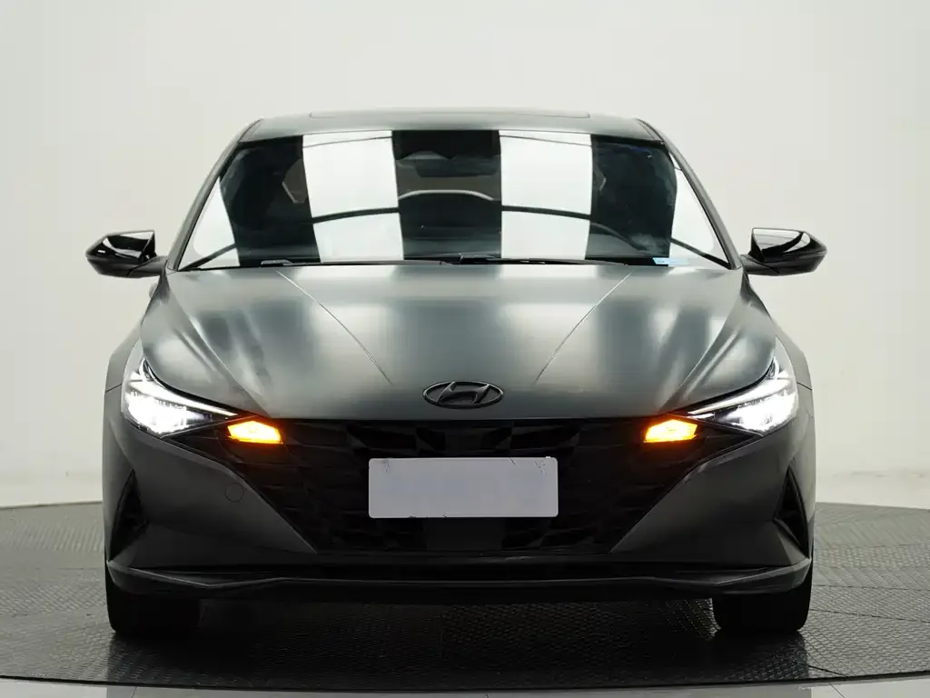 Hyundai Elantra 2023 из CN, фото 2
