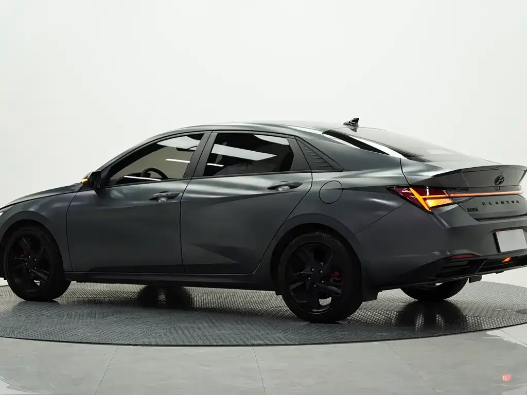 Hyundai Elantra 2023 из CN, фото 3