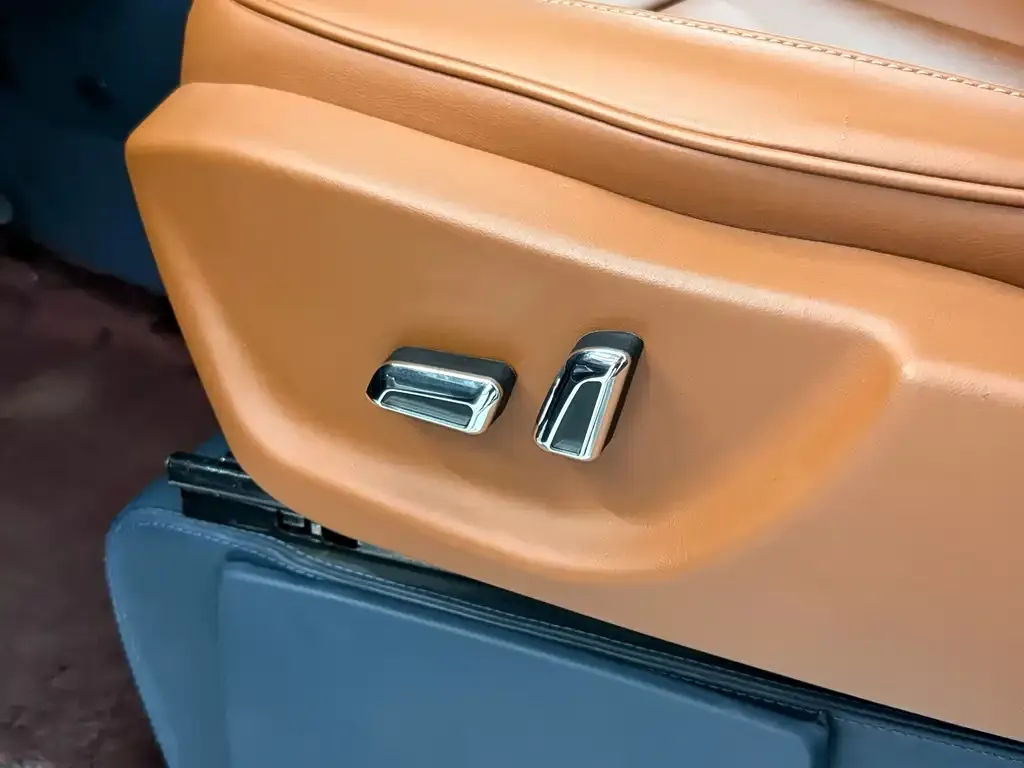 Mercedes-Benz Vito 2023 из CN, фото 8
