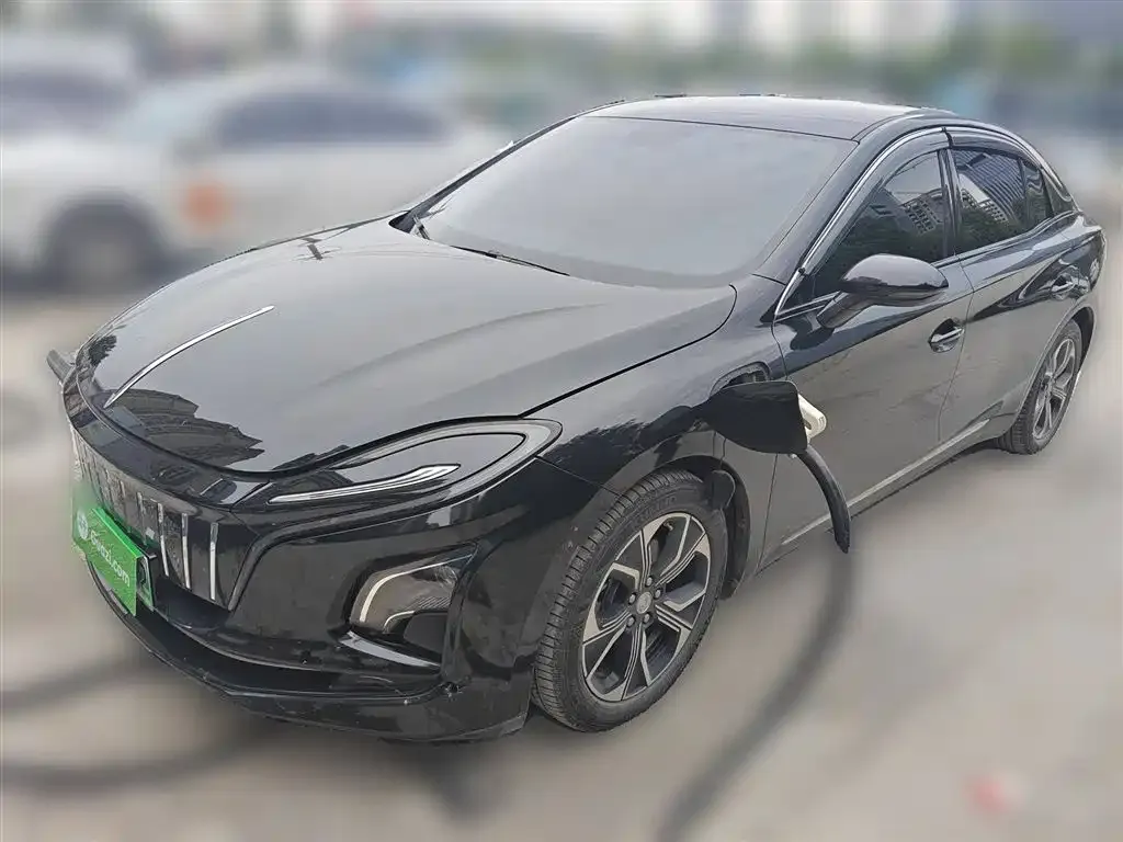 Hongqi E-QM5 — фото 2