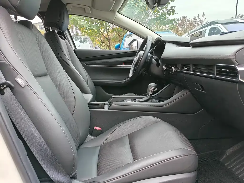 Mazda 3 Axela 2022 из CN, фото 7