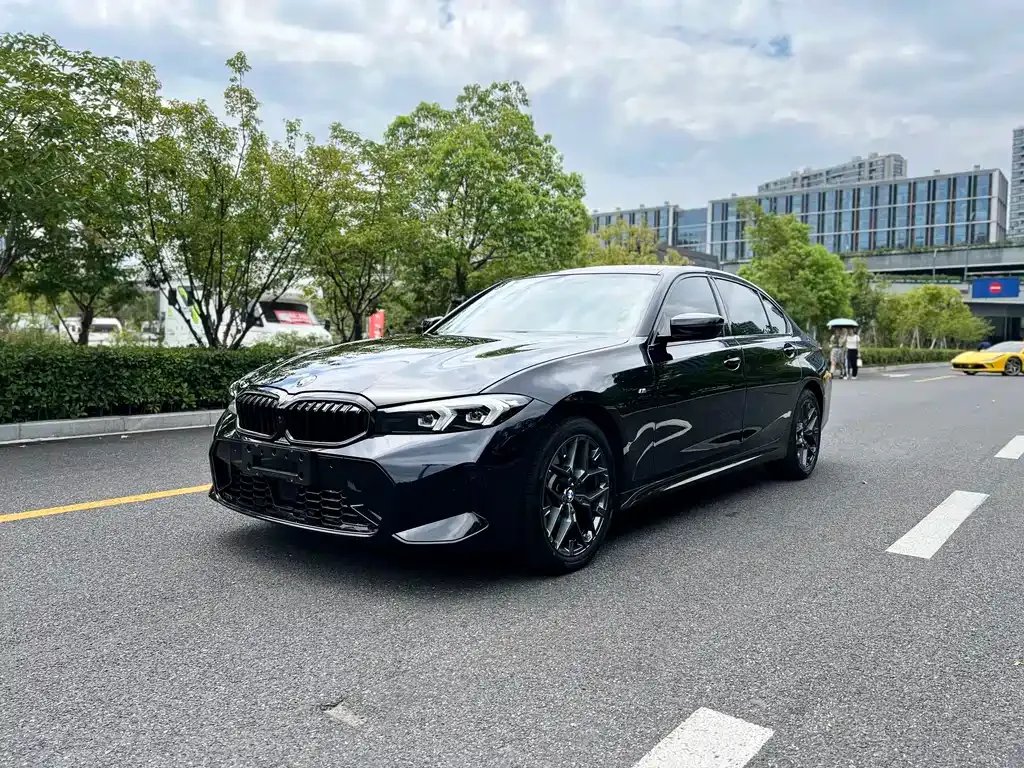 BMW 3 Series — фото 1