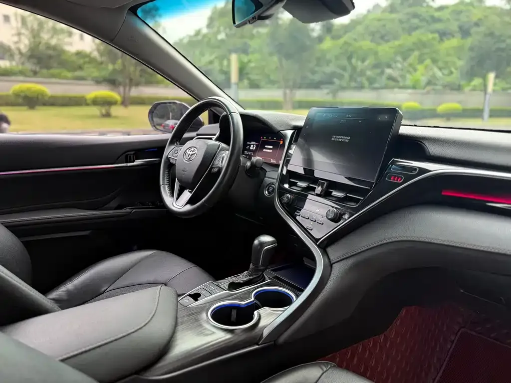 Toyota Camry 2022 из CN, фото 10