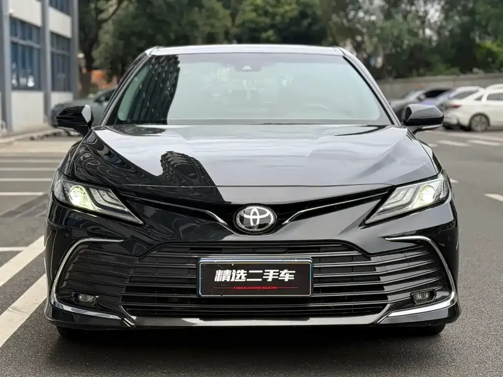 Toyota Camry 2022 из CN, фото 2