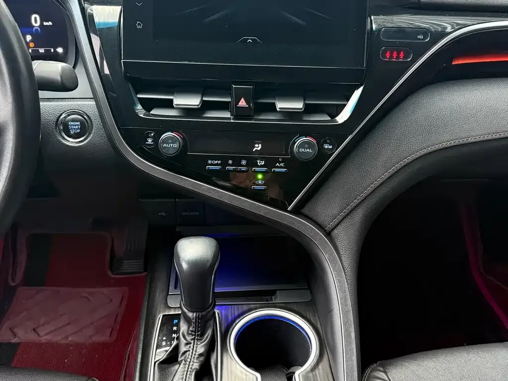 Toyota Camry 2022 из CN, фото 9