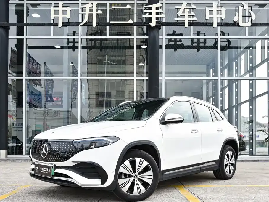 Mercedes-Benz EQA — фото 1