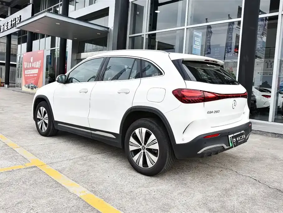 Mercedes-Benz EQA — фото 3