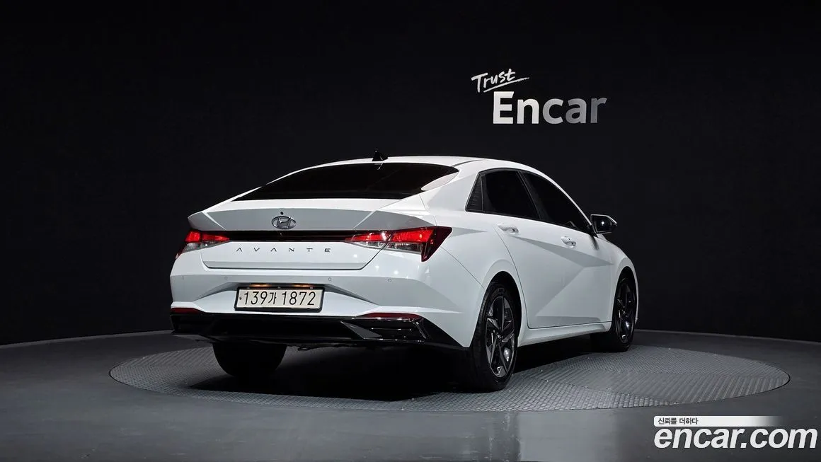 Hyundai AVANTE — фото 2