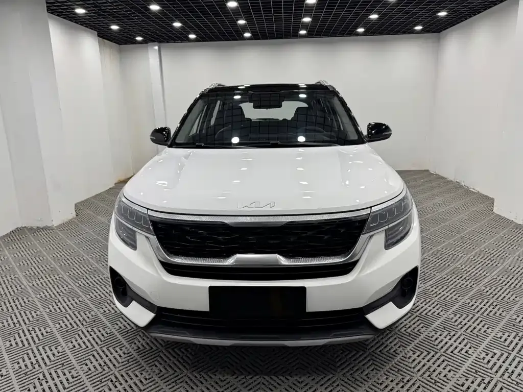 Kia KX3 2021 из CN, фото 2