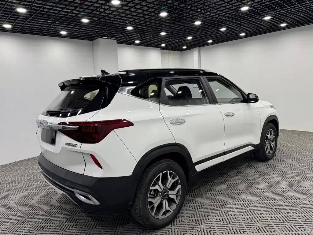 Kia KX3 2021 из CN, фото 7