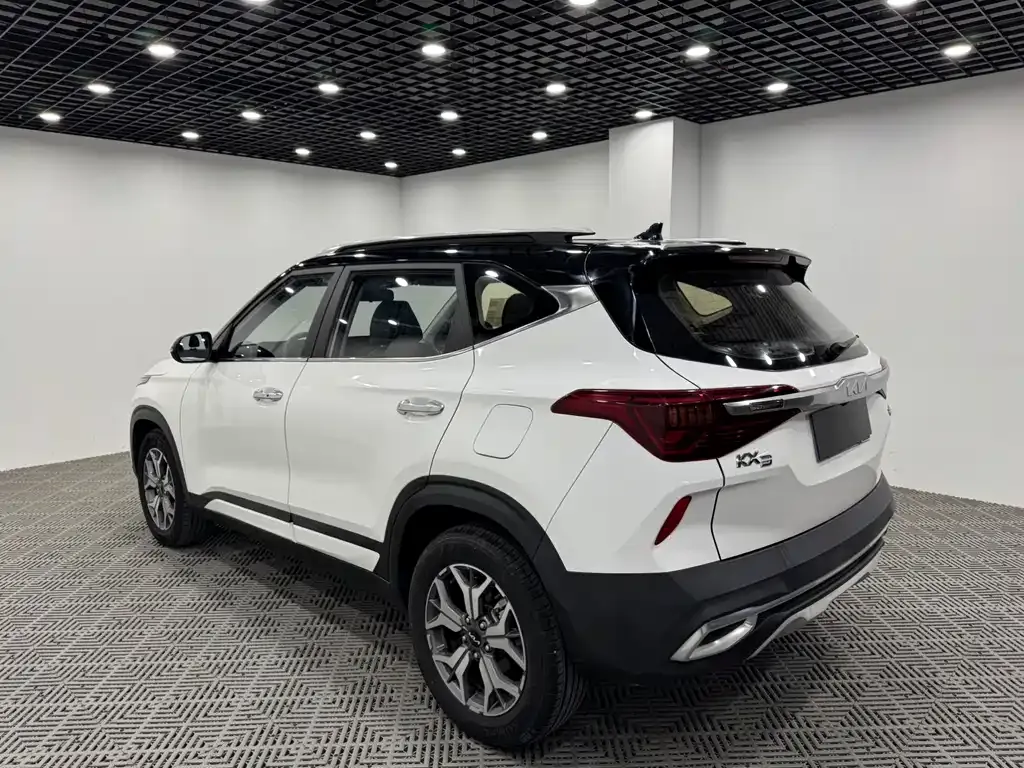 Kia KX3 2021 из CN, фото 9