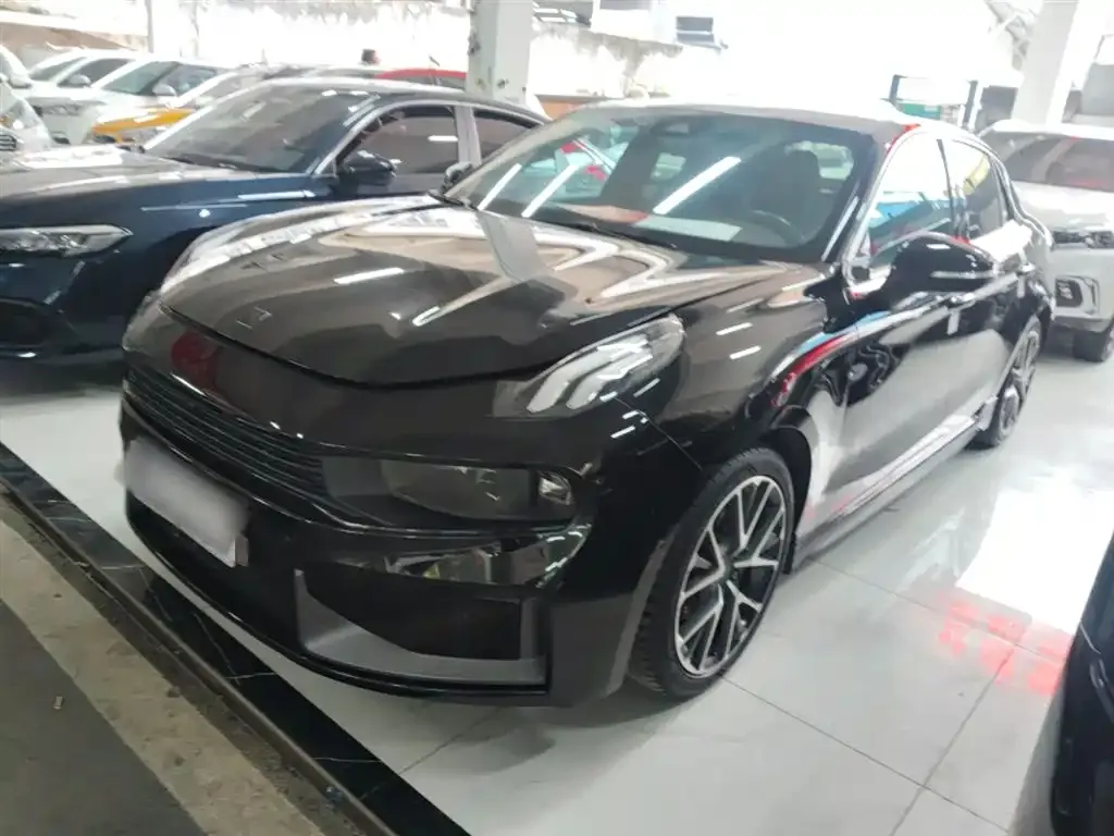 Lynk & Co 03 — фото 1