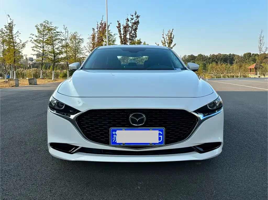 Mazda 3 Axela 2024 из CN, фото 2