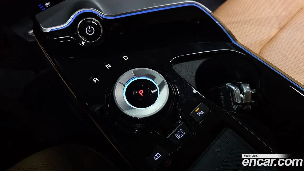 Kia EV6 — фото 9