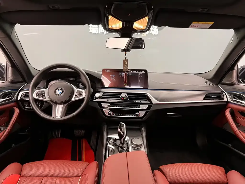 BMW 5 Series New Energy — фото 7