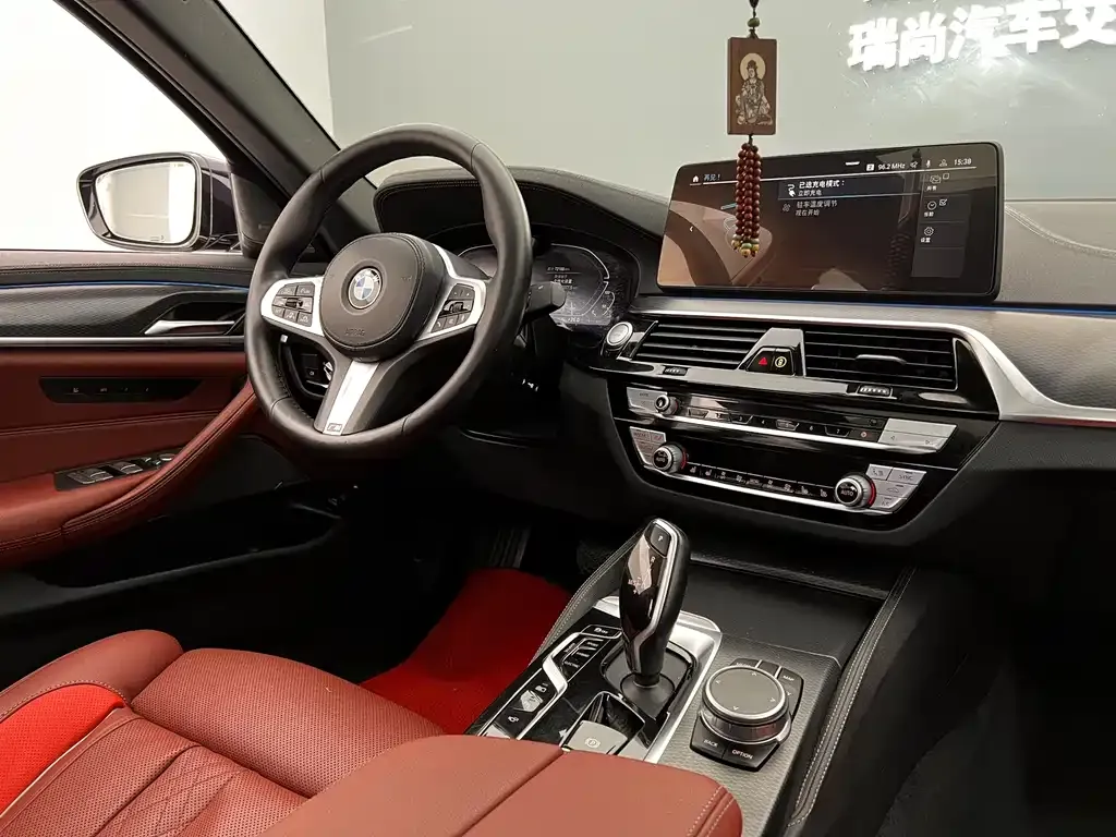BMW 5 Series New Energy — фото 8