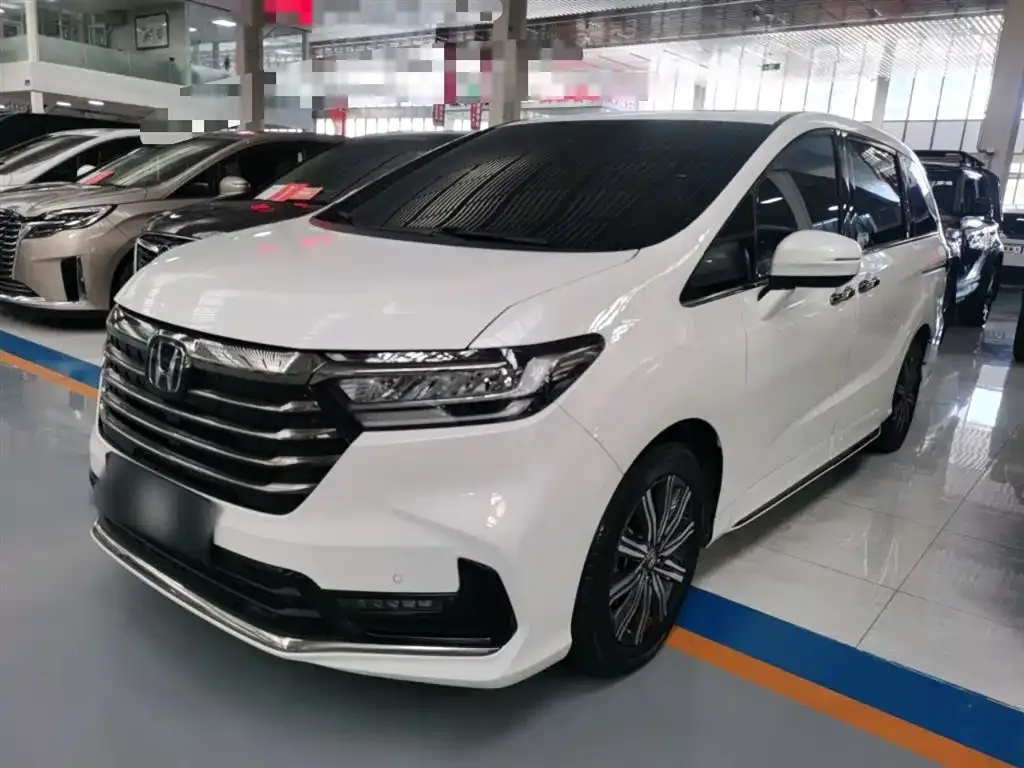 Honda Odyssey — фото 1