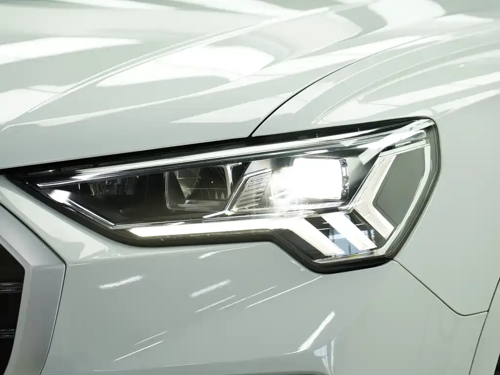 Audi Q3 2021 из CN, фото 7