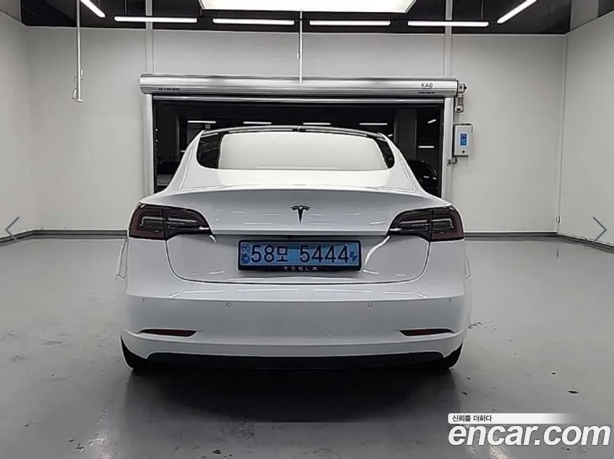 Tesla Model 3 2022 из KR, фото 3