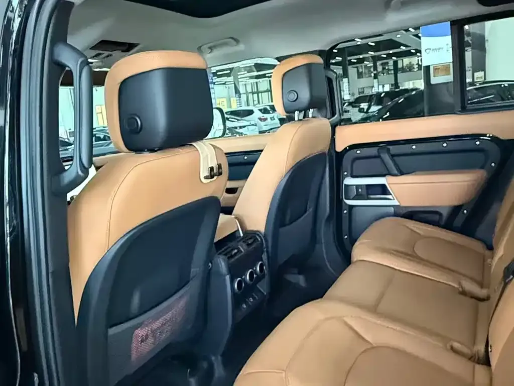 Land Rover Defender 2024 из CN, фото 7