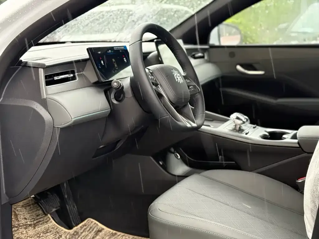 BYD Qin PLUS 2025 из CN, фото 3