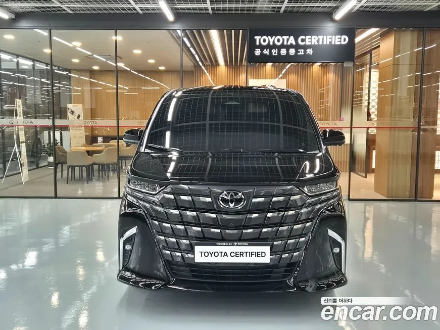 Toyota Alphard — фото 3