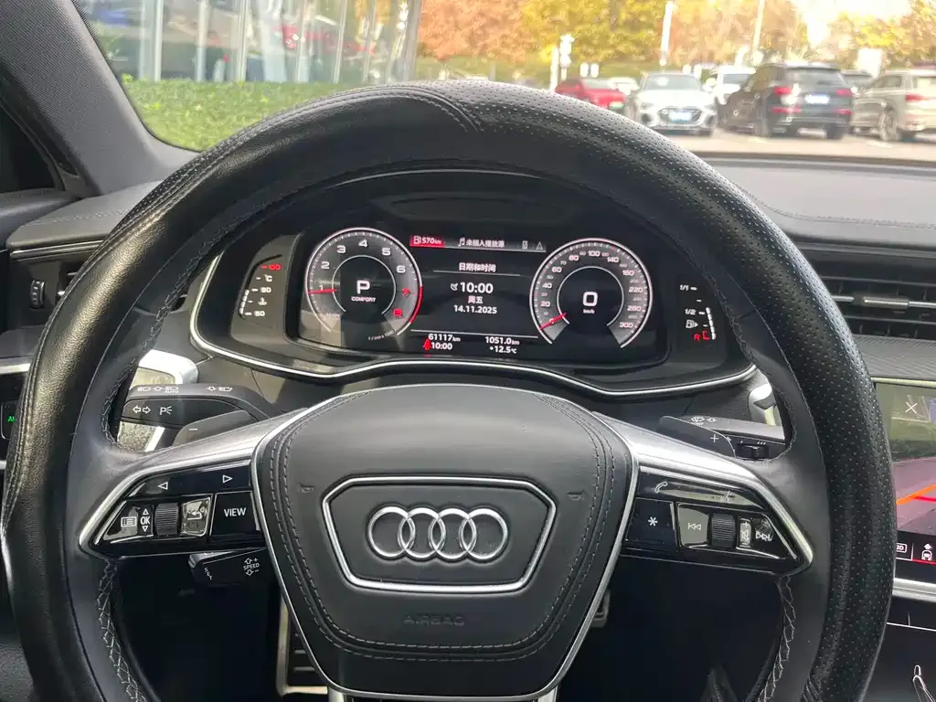 Audi A6L — фото 9
