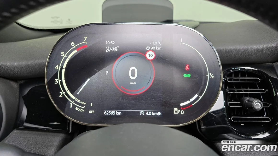 Mini Cooper Convertible 2022 из KR, фото 8