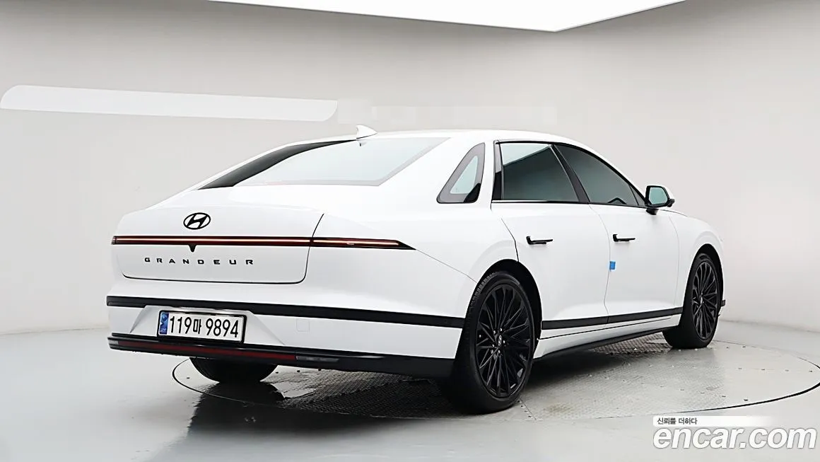 Hyundai Grandeur — фото 4