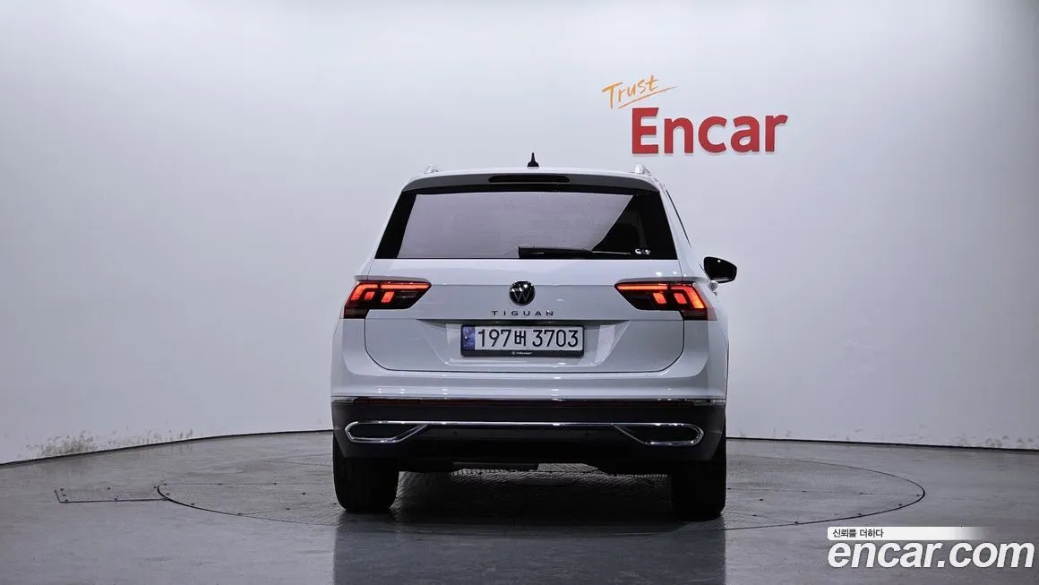 Volkswagen Tiguan — фото 4