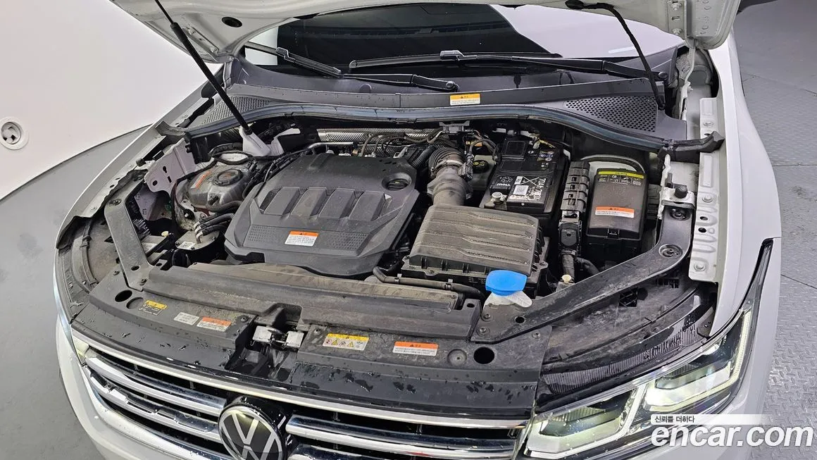 Volkswagen Tiguan — фото 6