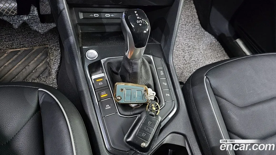 Volkswagen Tiguan — фото 9