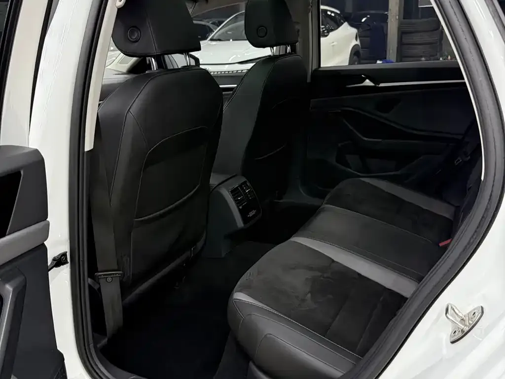 Volkswagen Sagitar 2021 из CN, фото 10