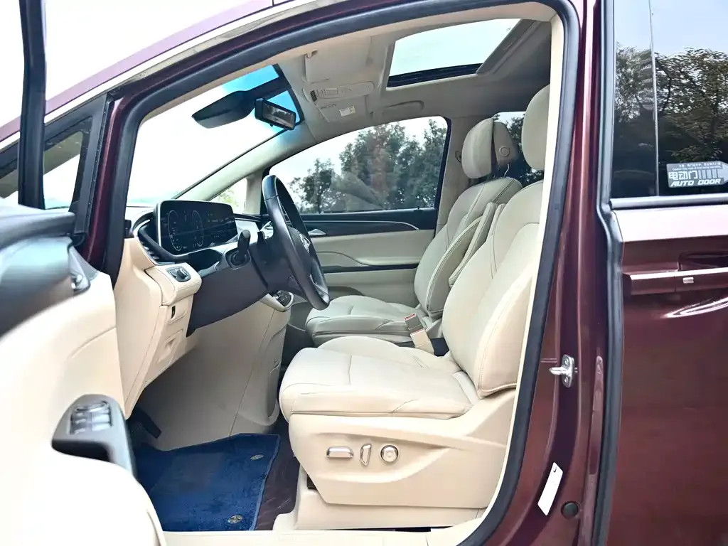 Buick GL8 2022 из CN, фото 8