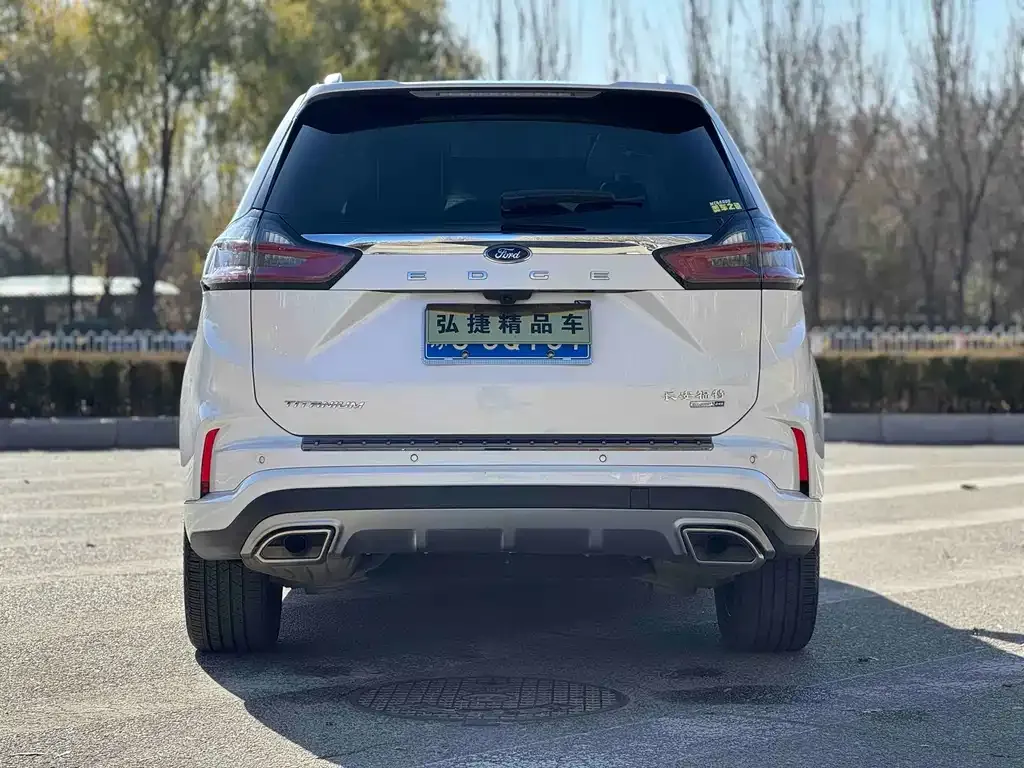 Ford Edge — фото 5