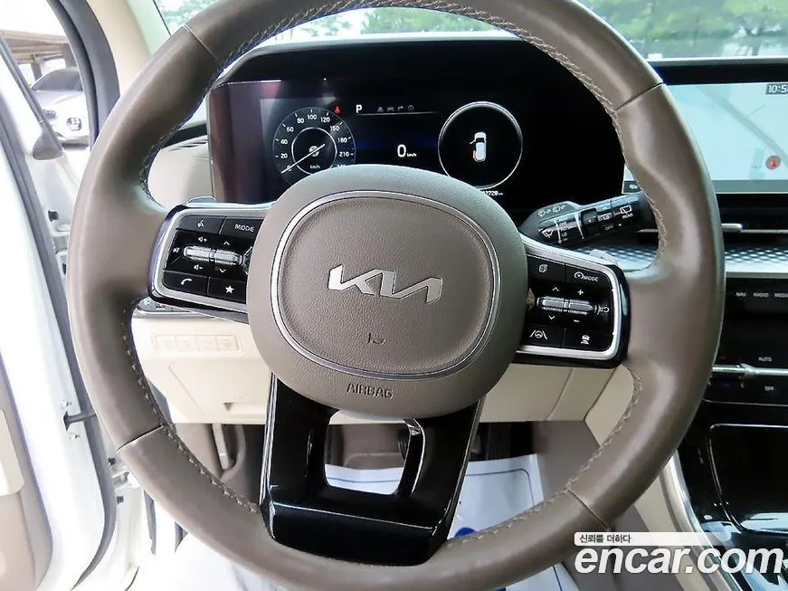 Kia Carnival — фото 9