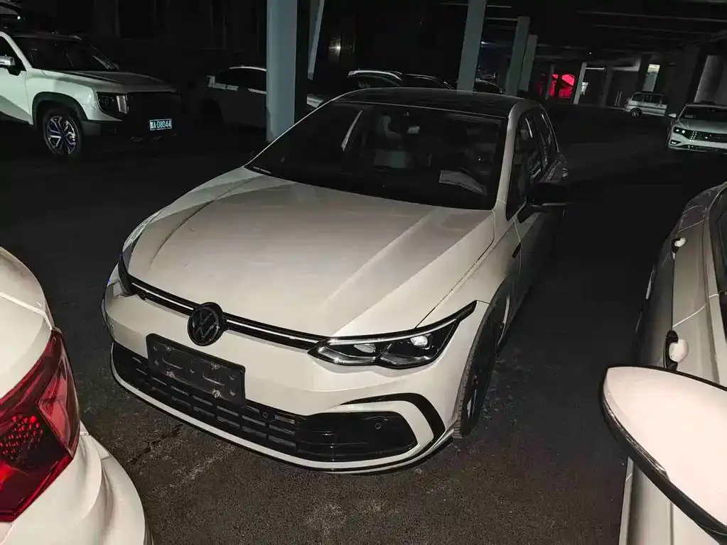Volkswagen Golf 2021 из CN, фото 1