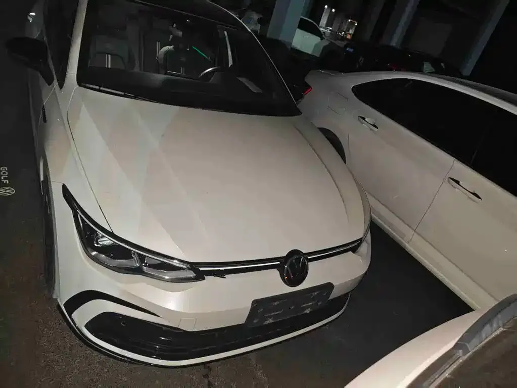 Volkswagen Golf 2021 из CN, фото 2