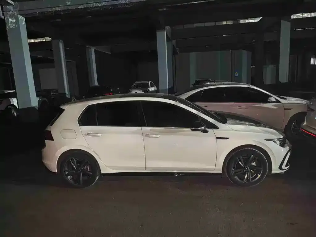 Volkswagen Golf 2021 из CN, фото 4