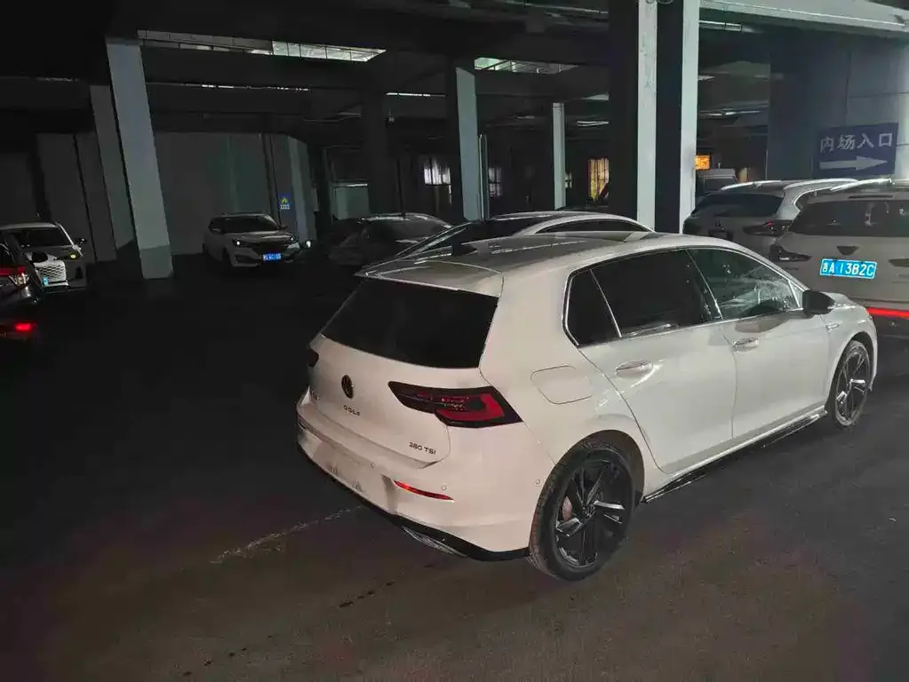 Volkswagen Golf 2021 из CN, фото 6