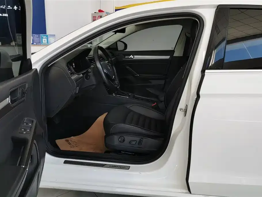 Volkswagen Lamando 2021 из CN, фото 9
