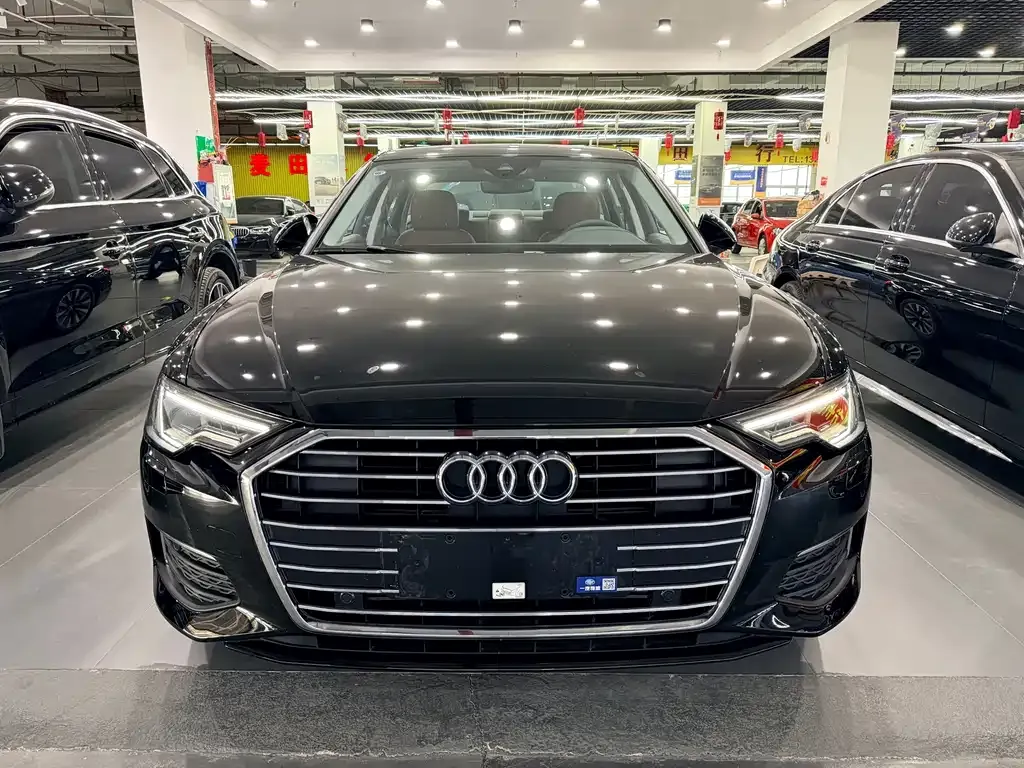 Audi A6L — фото 2