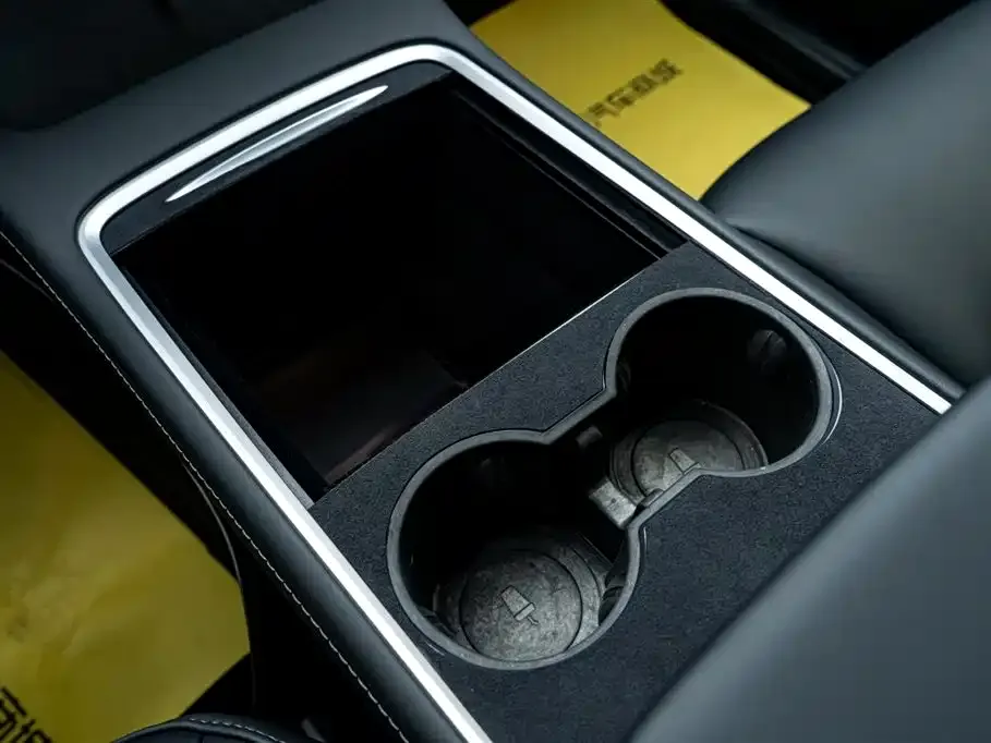 Tesla Model Y 2024 из CN, фото 4