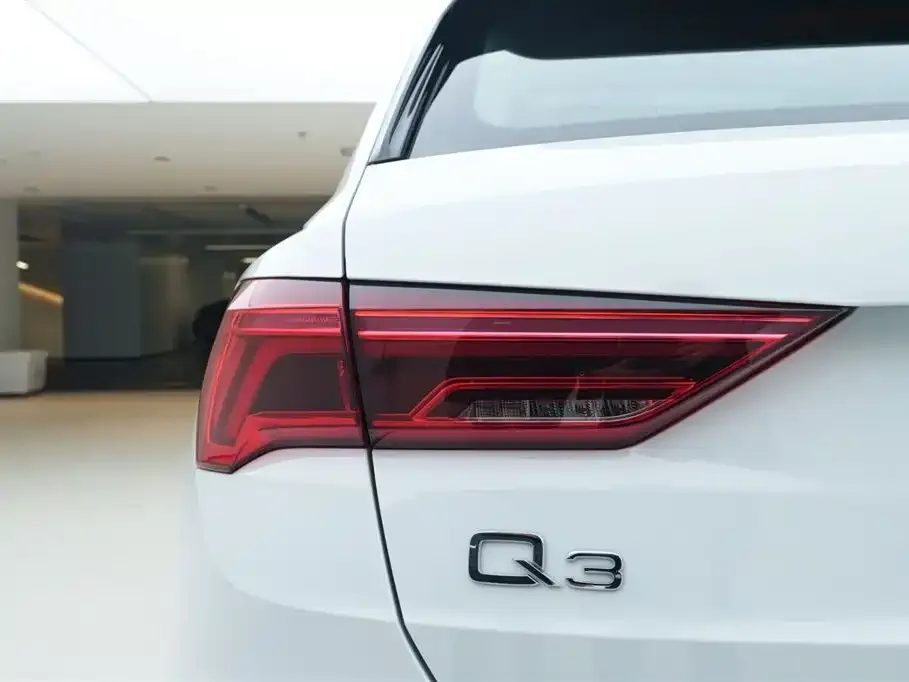 Audi Q3 2024 из CN, фото 10
