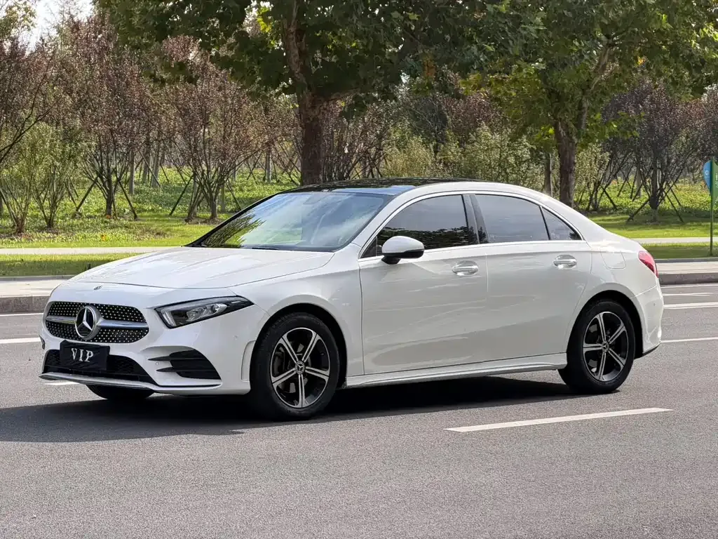 Mercedes-Benz A-Class 2023 из CN, фото 1