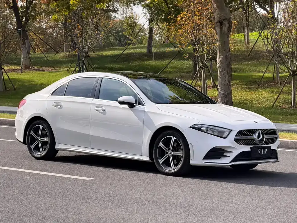 Mercedes-Benz A-Class 2023 из CN, фото 3