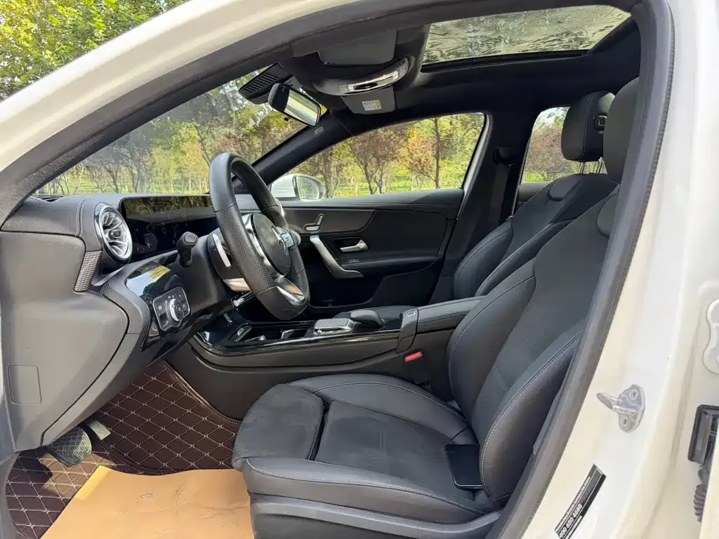 Mercedes-Benz A-Class 2023 из CN, фото 6